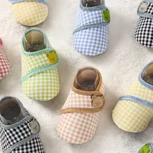 男女兼用 幼児用室内シューズ【柔らかいソール・滑り止め・学習歩行用】
