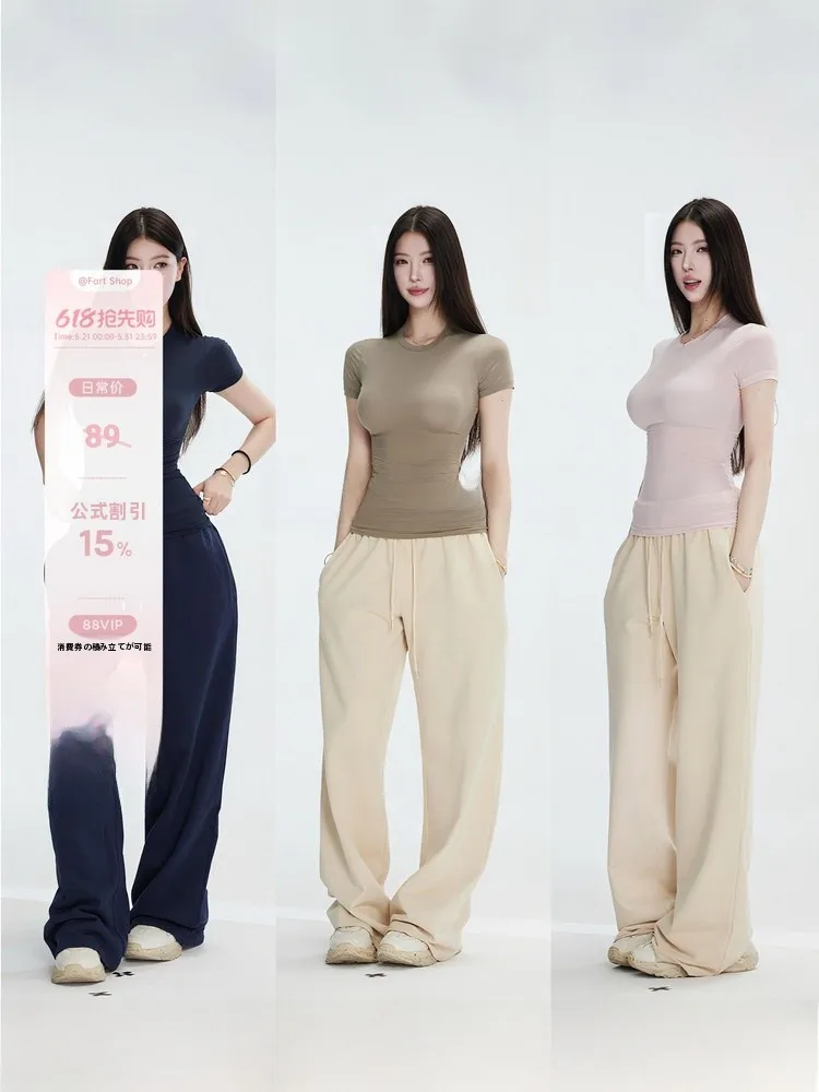 大人可愛い服 40代コーデ | 伸縮素材と色選びの徹底解説
