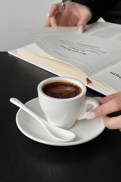 白色エスプレッソカップ【陶器製・80ml・シンプルデザイン・コーヒーカップセット】