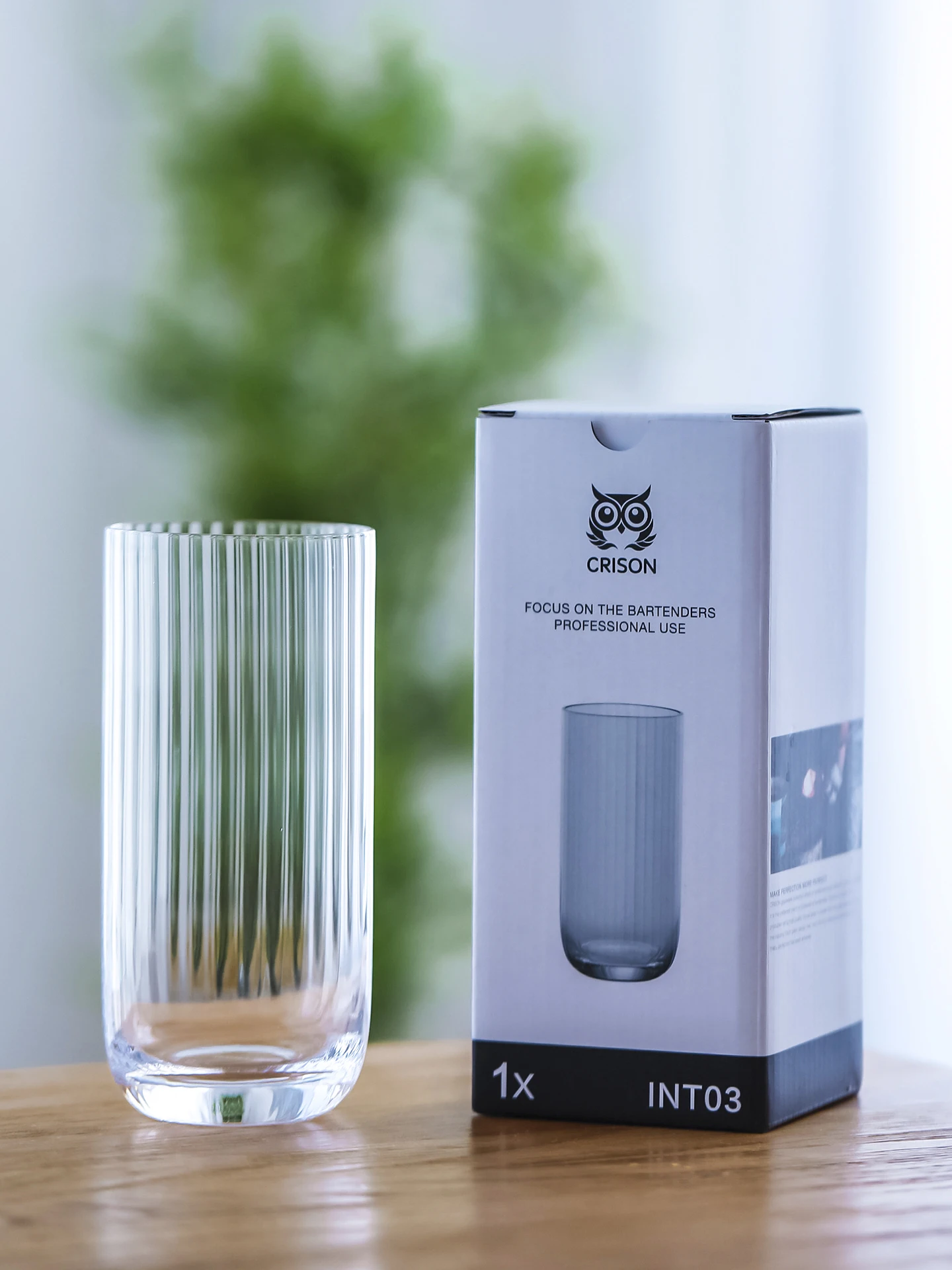 CRISON ストライプガラスジュースカップ：長飲み・カクテル用の高杯デザインと水晶素材の実用性