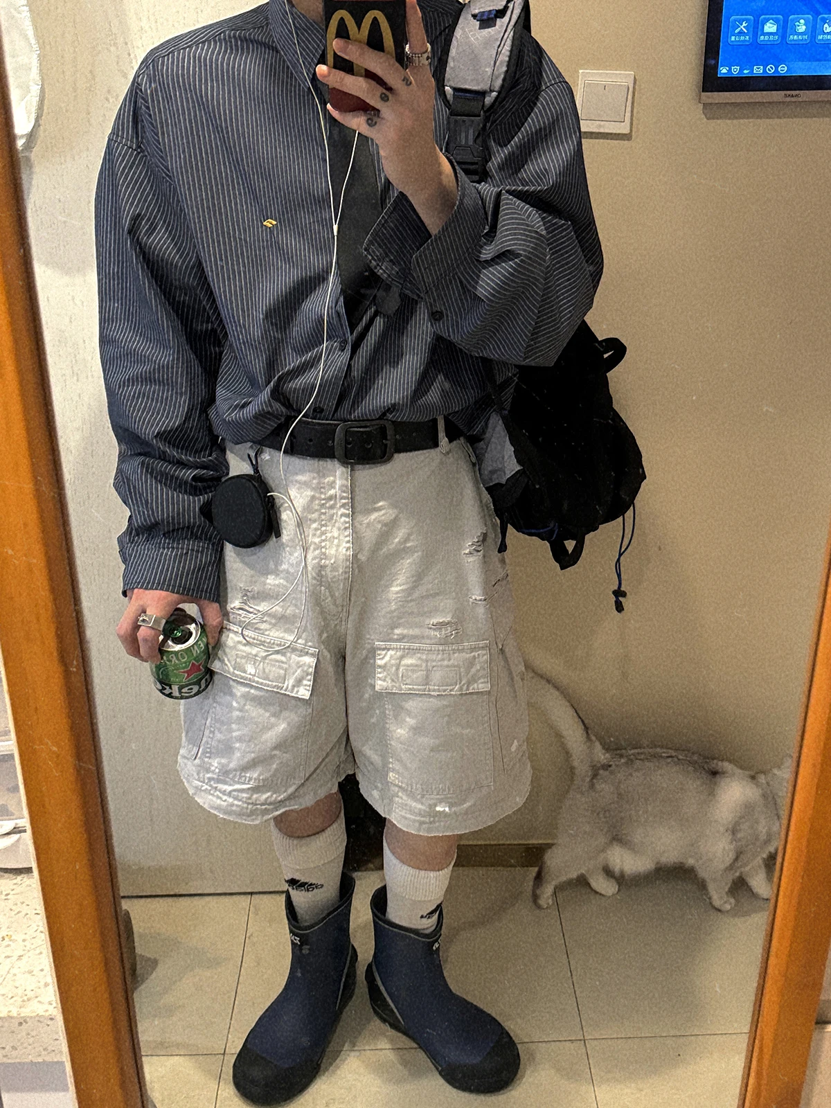 10代男子ファッションでかっこいい！Aurocean 藍色細ストライプシャツの実用性とシーン別活用法