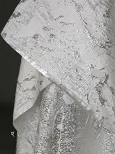 白銀色の刺金スプレー仕上げ・中華風金箔プリントダブルブレストジャケット【デザイナーズファブリック】