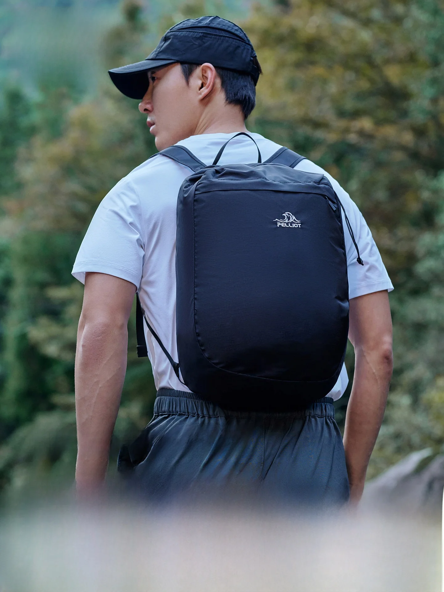 アウトドア コスパ最強 ブランド で通勤と登山を両立できるアイテムは？