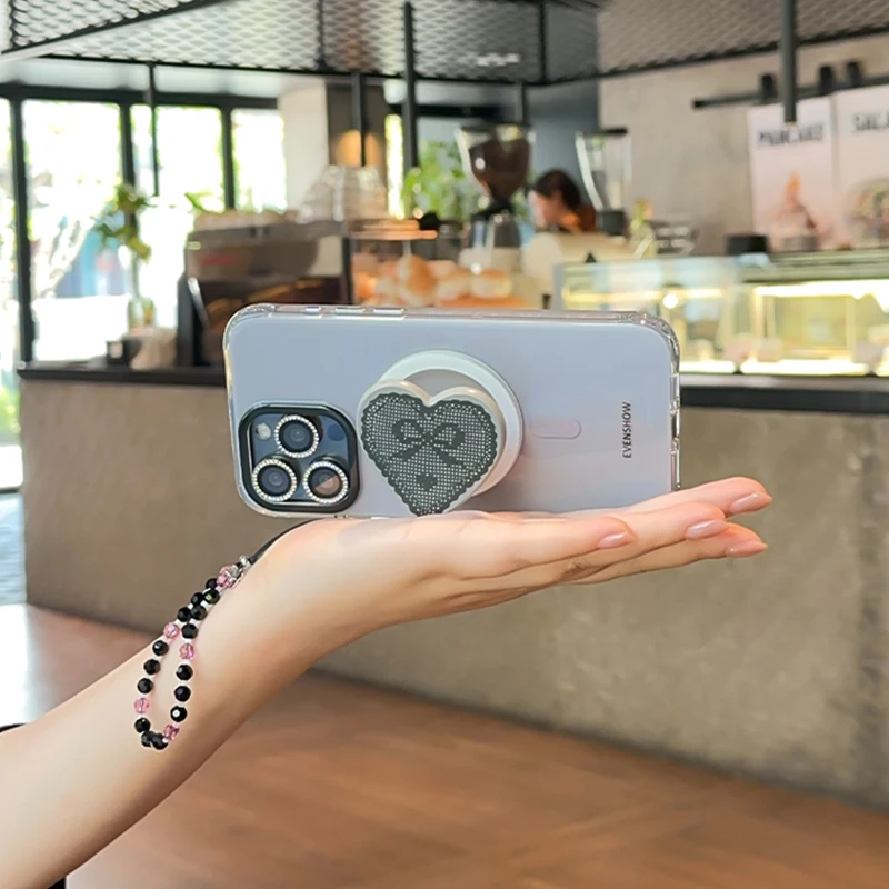 アニエスベー スマホケースは、どんな色がおすすめ？リアルマネーと比べてどう違うの？