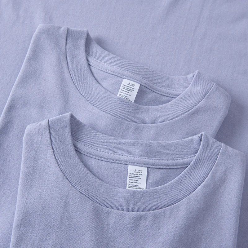 ロンティー重ね着はどうやって着る？ミストパープルのコットンTシャツが解決する、日常の着こなしの悩み