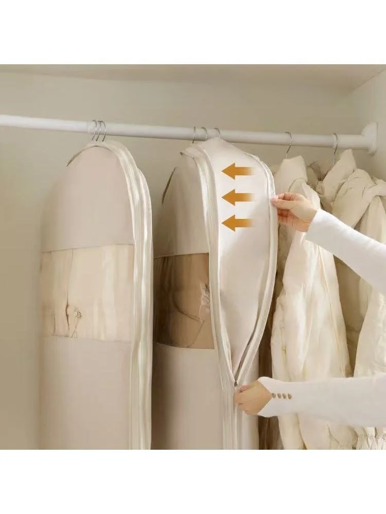 服収納の悩みを解決する、掛け式の防塵カバーは本当に効果的？