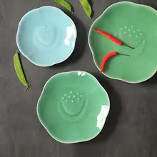 龍泉青磁の蓮の花デザイン陶器プレート【中華スタイル・7/8インチ・電子レンジ対応】