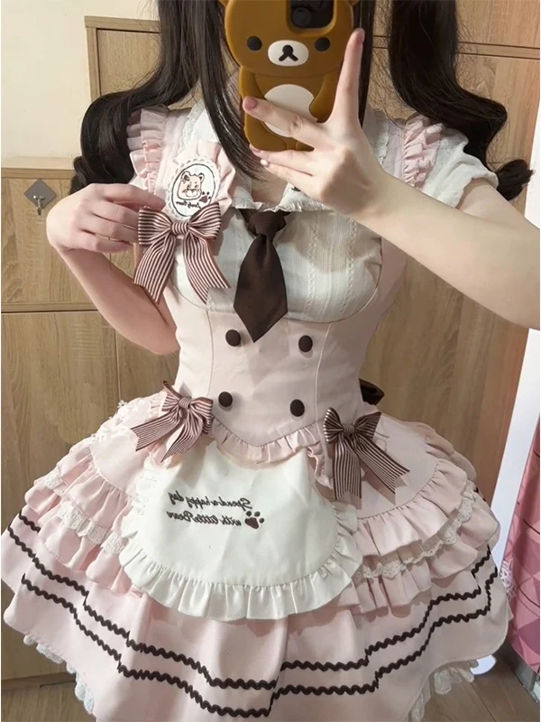 春にぴったりな可愛いフリルシャツとフレアスカートのロリータファッション（セットアップ対応）