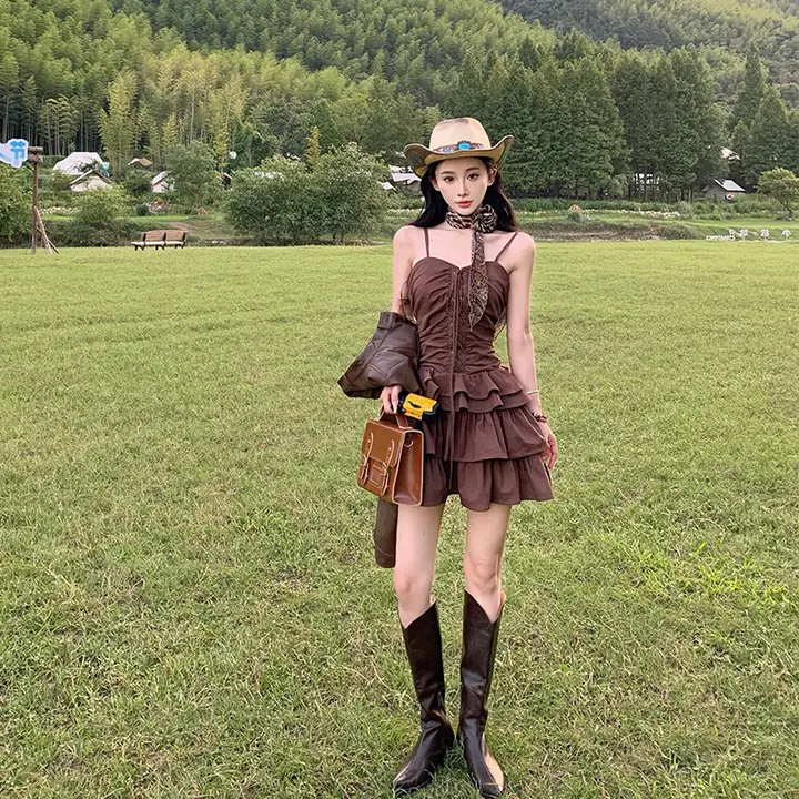 レトロなフリル付きキャミソールドレス【ウエスト絞り・ショートスカート】