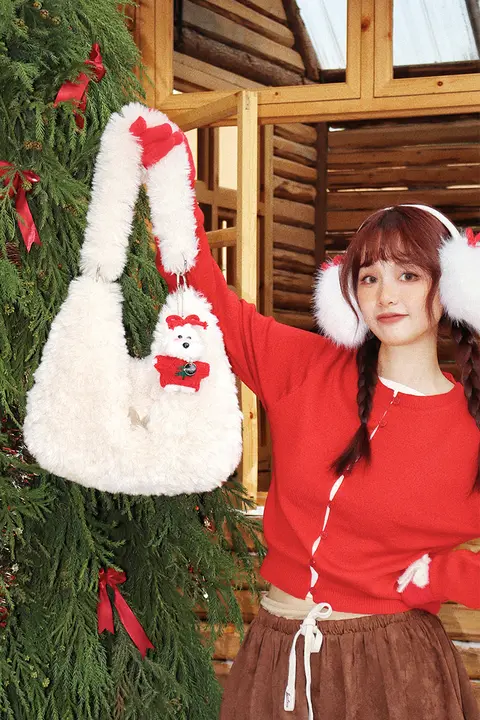 大容量のトートバッグ【かわいいデザイン・フワフワ素材・肩掛け＆斜め掛け可能】