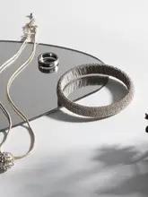 アクリル製ミラー仕上げのアクセサリートレイ【イヤリングディスプレイ・撮影用】