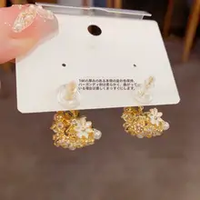 個性的なデザイン！花柄ビーズ付きピアス【S925シルバー製・蜂のモチーフ】