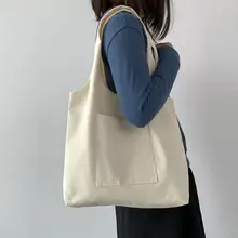 シンプルでスタイリッシュなキャンバスバッグ【大容量・トートバッグ・ショルダーストラップ付き】