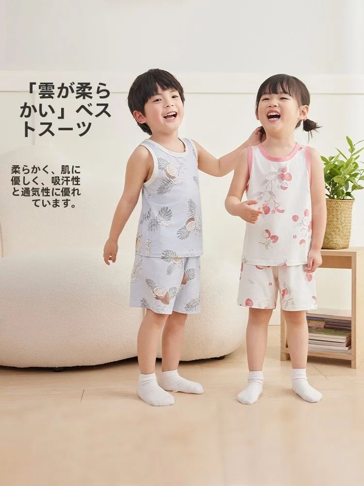 恒温機能付きキッズベスト【太空舱デザイン】は夏の2歳児に最適な着心地を実現するか？