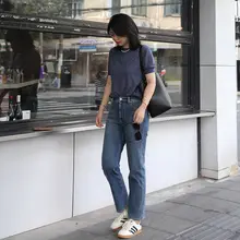 上質な山羊毛丸首半袖ニット