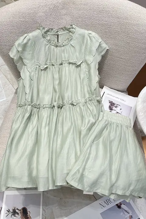 チュニックワンピースとショートパンツの夏用コーディネート【小飛袖・可愛いデザイン】（セットアップ対応）
