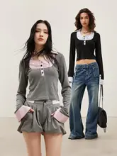 グレーのニットシャツ風デザインのハイネック長袖Tシャツ【リブ編み・タイトフィット・春向け】（セットアップ対応）