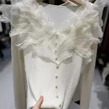 Vネックレース長袖トップス【ウール素材・ボタン付き・秋用】