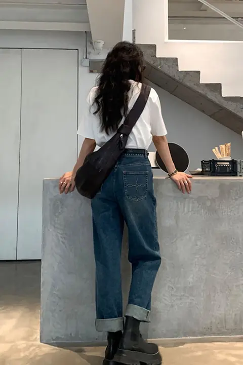 レディース 大きいサイズ デニムパンツ【ストレートフィット・梨型体型対応・トレンドデザイン】