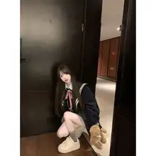 トレンドのバイカラー ニットセーター【秋用・英倫風】