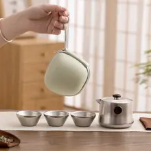 アウトドア用携帯式純チタン旅行茶具【手抓壶・三つのカップ付き】（セットアップ対応）
