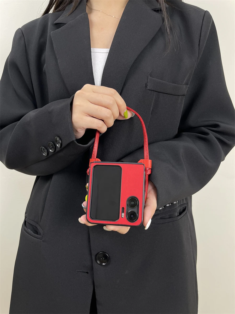 中国風木馬デザインのスマホケース：三つ折りスタイルで防摔と手提げ機能を実現
