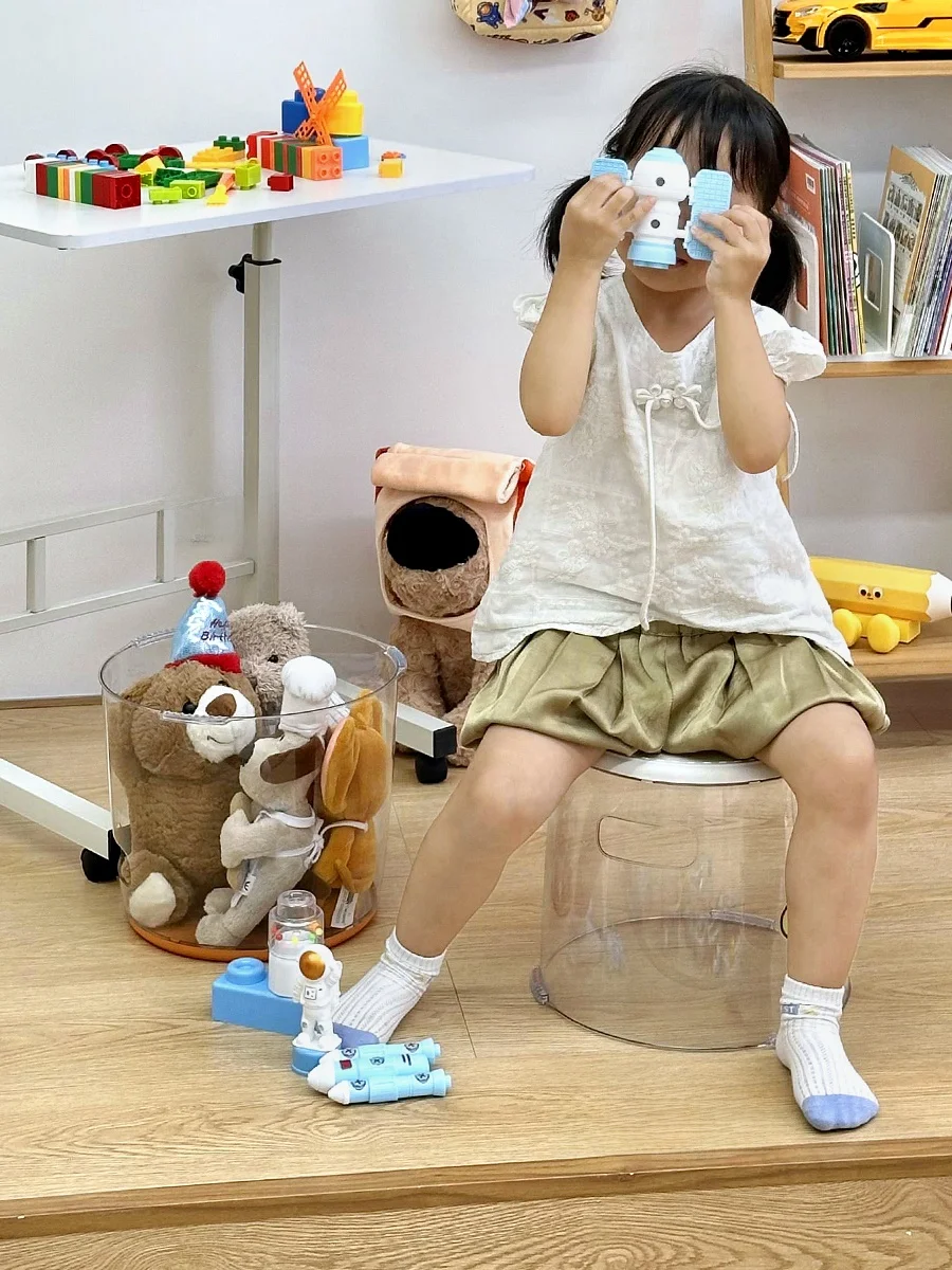 おもちゃ収納スツール：ぬいぐるみを収納するためのリビング用座れる収納家具