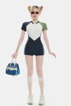 トレンドのスポーツ水着【女性用・ショートスリーブ・体型カバー・可愛いデザイン】