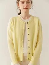 厚手のクルーネックニットカーディガン【女性用・極上の柔らかさ・シンプルデザイン】（セットアップ対応）