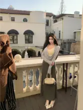 春季用 ニットトップス【落ち着いたネックデザイン・女性用・小柄向け】ロングスカート【フィット感・包臀タイプ】（セットアップ対応）