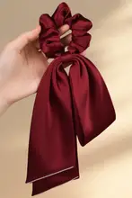 華やかな赤色のヘアバンド【ビジューベル・リボンデザイン・ヘアアクセサリー】