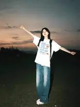 極上の柔らかさ コットンオーバーサイズ Tシャツ【ユニセックス・クリエイティブプリント・アメリカンヴィンテージ・白】（セットアップ対応）