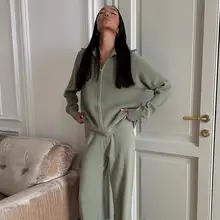 ジッパー付きカーディガンニットとワイドレッグパンツ【秋冬用・シンプル・スリムフィット・ルーズスタイル】（セットアップ対応）