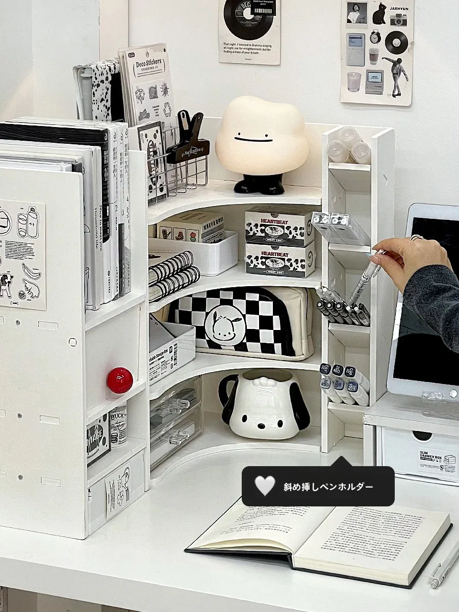 収納スペースが少ない部屋で「見せる収納」を実現するには？
