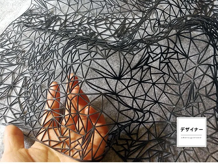 3Dレイアウトで空間を表現するなら、この透かし模様の生地が一番おすすめ？