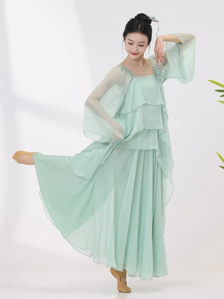 女性用古典舞踊衣装：中国風緑色シフォン素材の演出用上着選び方
