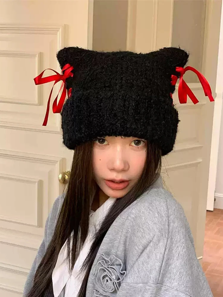 可愛い猫耳デザインのニット帽：リボン付きで秋冬に最適な女性向けアイテム
