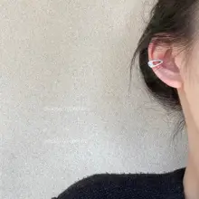 こだわりデザインのイヤーカフ【ノンピアス・スタイリッシュ・洗練された雰囲気】