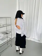 ブラックの紐付きハット