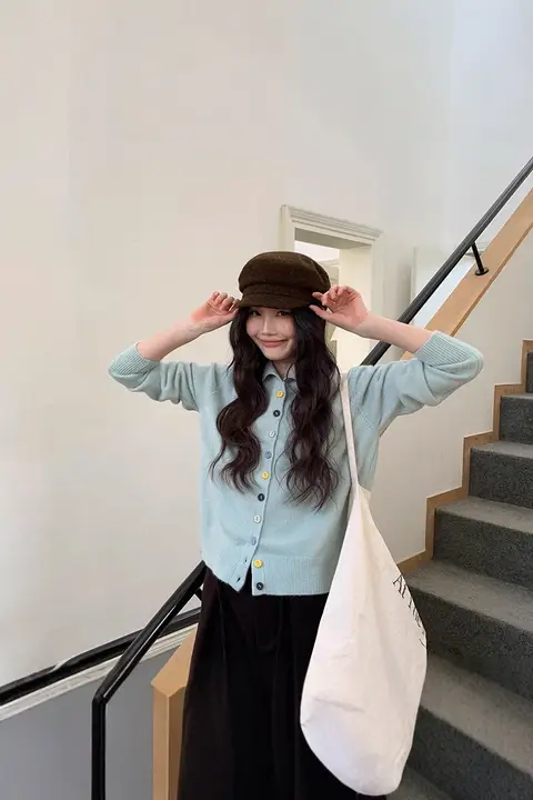 カラフルなボタン付き翻領ブルーセーターカーディガン【冬用・女性用・韓国風】
