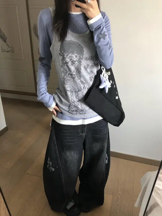 Y2K風 長袖Tシャツ【星柄・フィットデザイン・重ね着対応】（セットアップ対応）