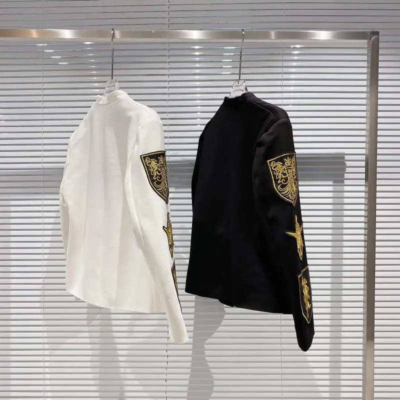 イギリス風刺繍デザイン長袖海軍ジャケット：通勤風の日常着としての実用性とデザイン価値