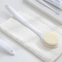 極上の柔らかさの長柄ボディブラシ【背中用・角質ケア・バス用品】