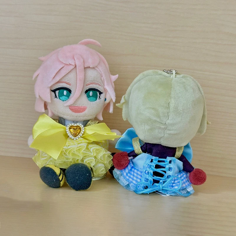 ポップキャラクターをどう選ぶ？アイドルドールの演出服が実は最強の解決策！