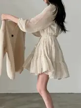 春の華やかさ漂う！フラワープリントのロングスリーブワンピース【  ドローストリング付・エレガントデザイン・小柄向け】