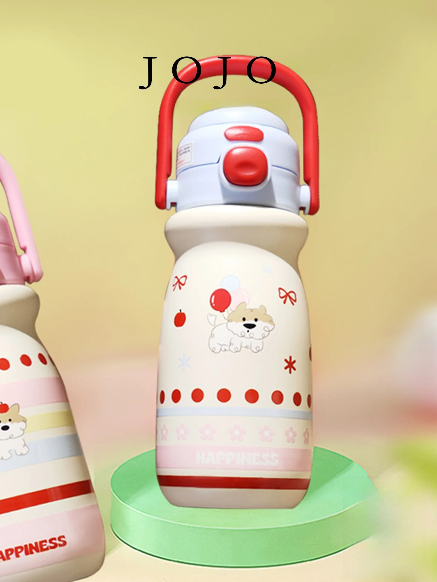 コップ付き水筒 子供 おすすめモデル：かわいいキャラクターのストローカップ