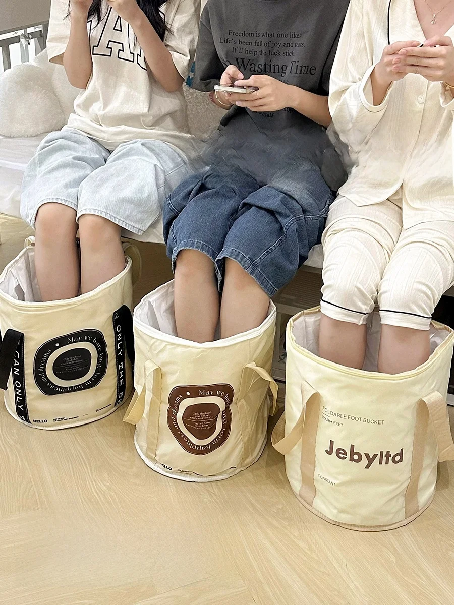 サウナローブを選ぶべきタイミングは？学生時代の「足湯」がもたらす、心の癒しとは？