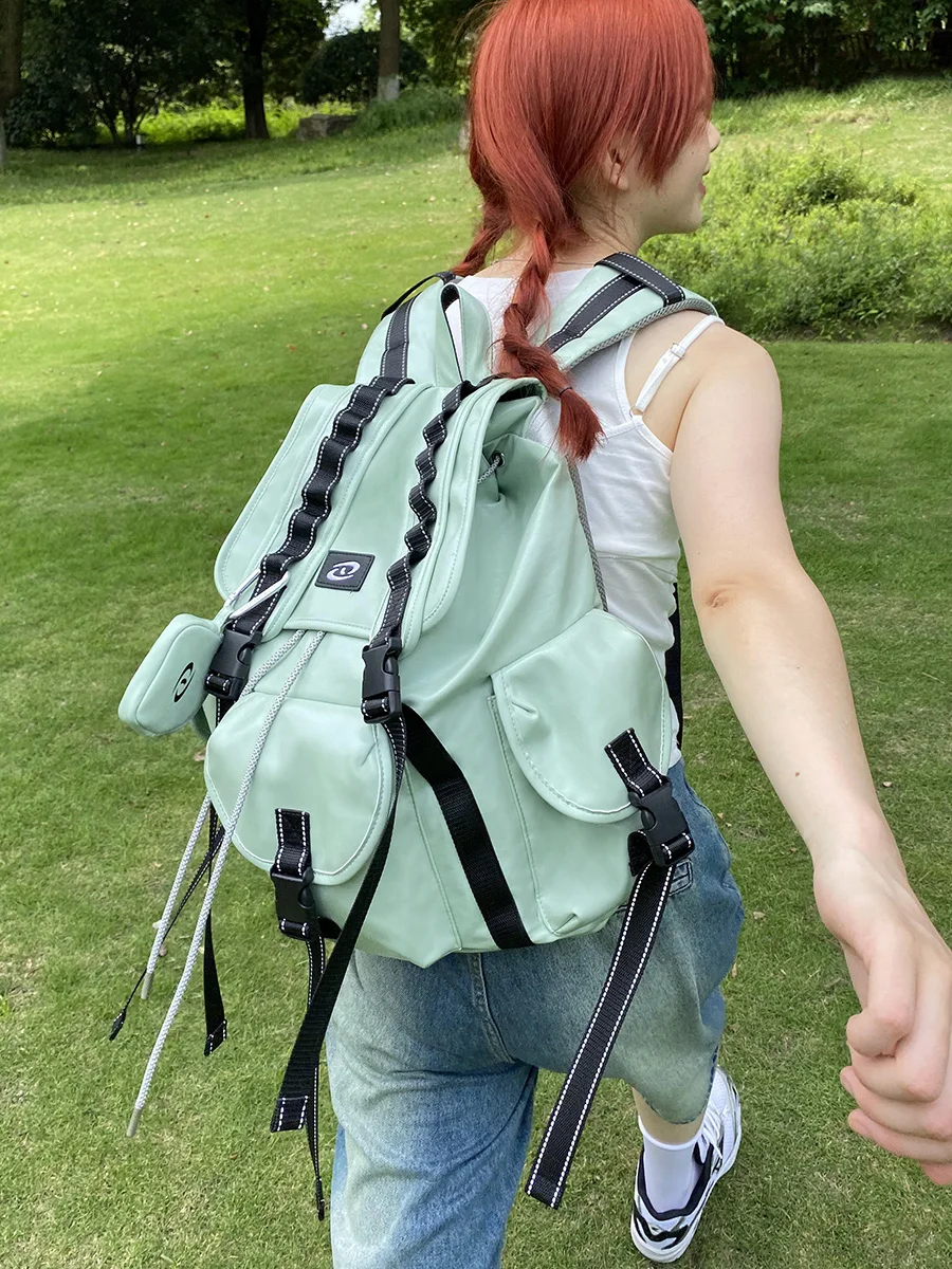 肩が痛くなる前に、通勤や旅行で使えるリュックはどれ？