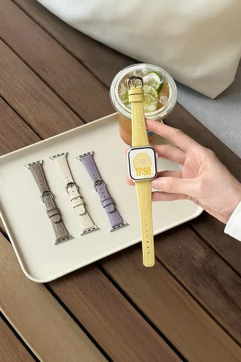 時計ベルト Apple Watch Series 11 12 10 SE Ultra 3 対応 レディース 本革 型押し 通気性 夏 カラフル 上質「iserisewatch」