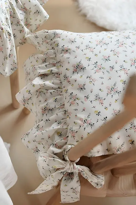 おしゃれな花柄のフリルエッジクッション【防滑・リビング・ダイニング用】
